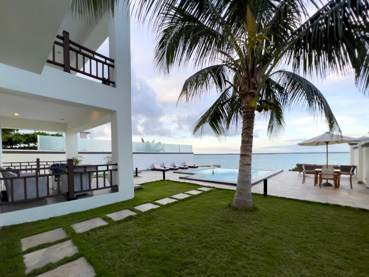 Zanzibar Dt Beachfront Villa Mkunguni Екстериор снимка