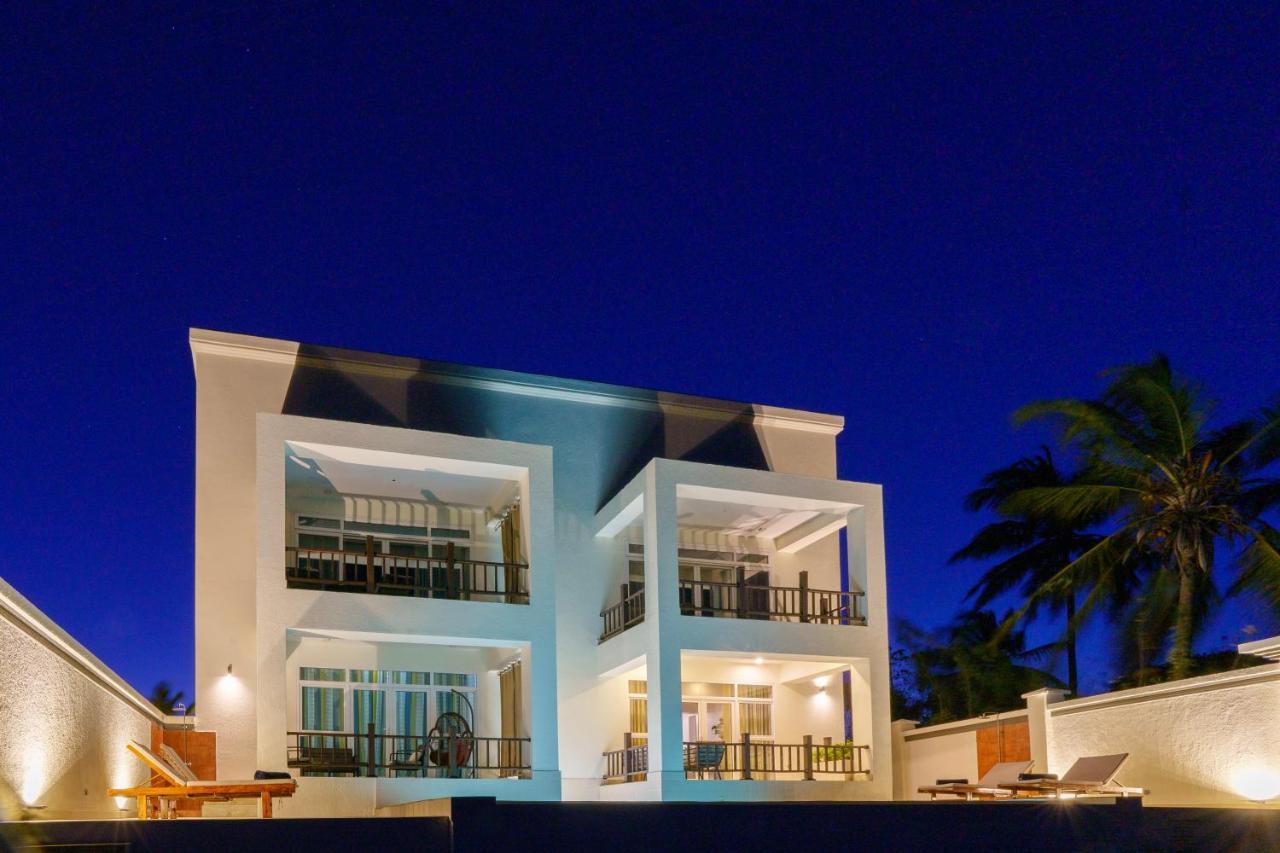 Zanzibar Dt Beachfront Villa Mkunguni Екстериор снимка