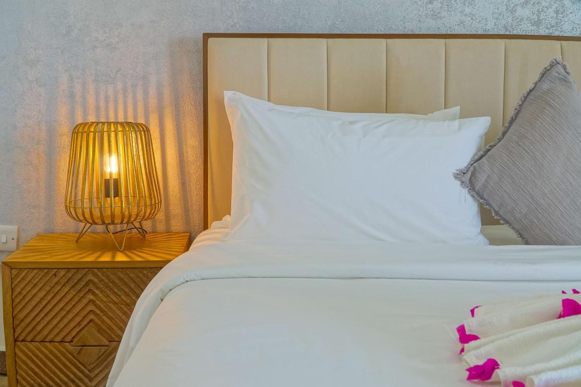 Zanzibar Dt Beachfront Villa Mkunguni Екстериор снимка